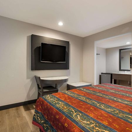 Rodeway Inn San Bernardino & Redlands Экстерьер фото