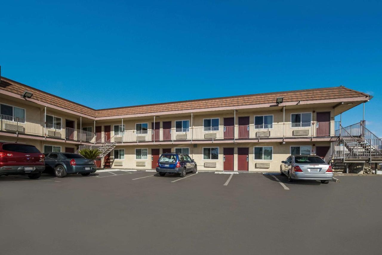 Rodeway Inn San Bernardino & Redlands Экстерьер фото
