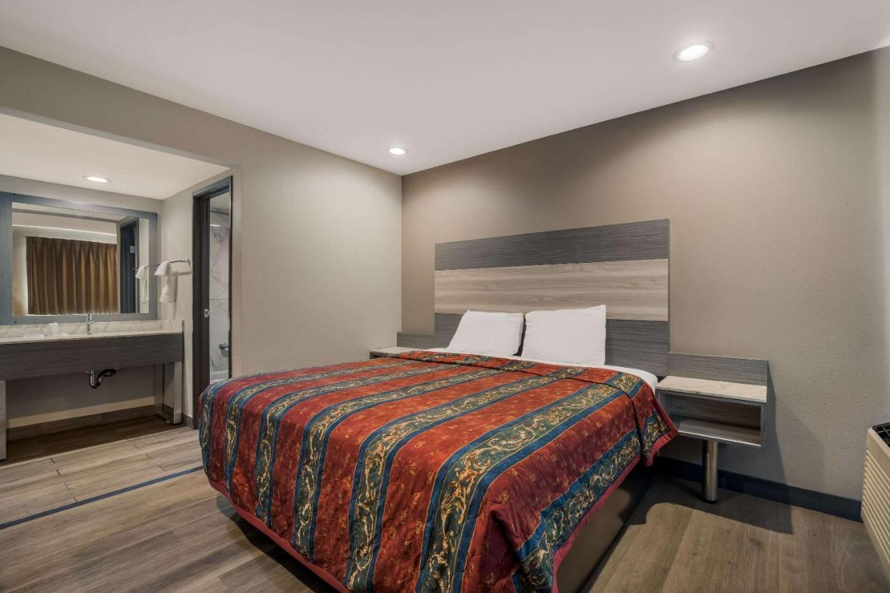 Rodeway Inn San Bernardino & Redlands Экстерьер фото